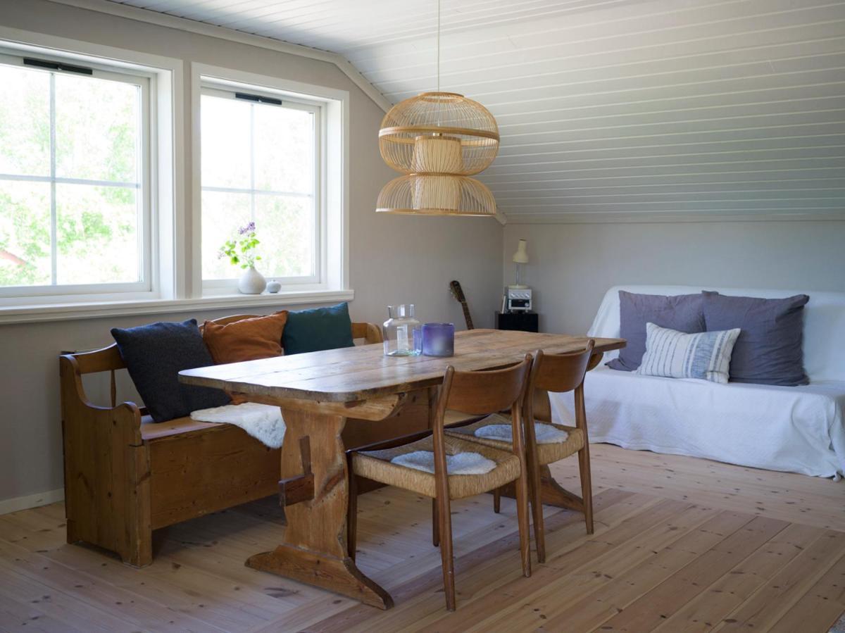 Lovely, Bright Apartment Overlooking Nature Fiskebäckskil エクステリア 写真