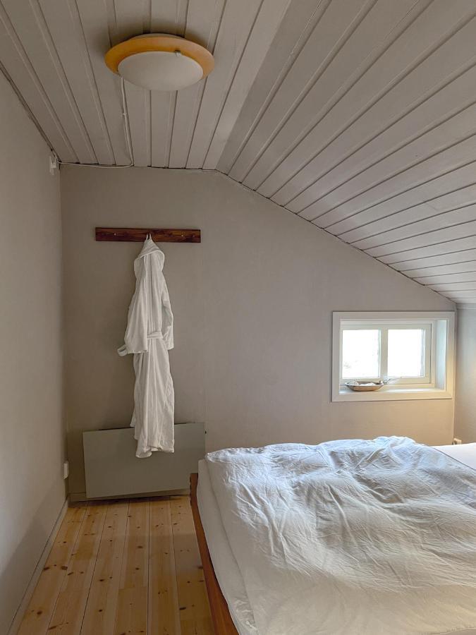 Lovely, Bright Apartment Overlooking Nature Fiskebäckskil エクステリア 写真